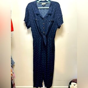 Universal Thread Navy Romper.  Size Large.